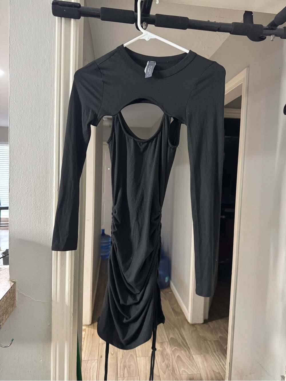 Women's Black Cutout Long-Sleeve Ruched Dress
